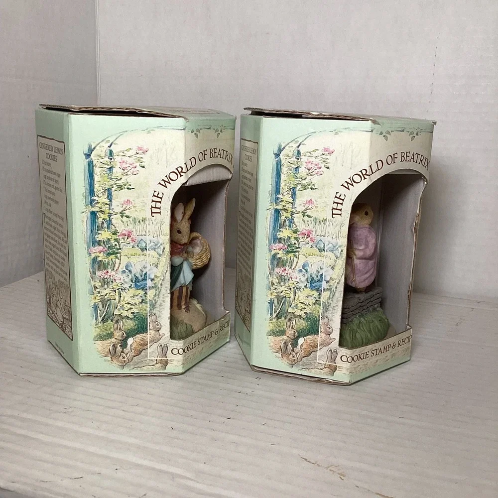 Vintage 1997 Beatrix Potter Cookie Stamps Mrs Rabbit Benjamin Bunny Set of 2